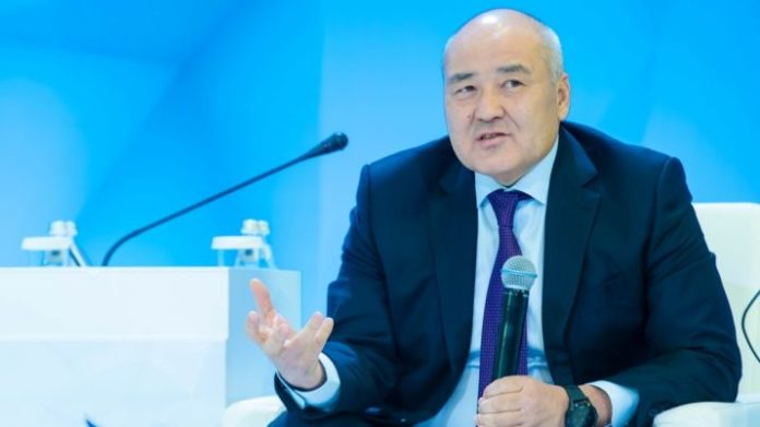 ومىرزاق شوكەەۆ ساۋدا جانە يننوۆاتسيا فورۋمىنا قاتىستى