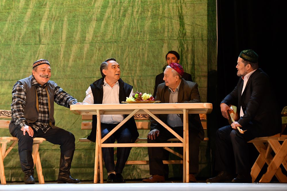 ساحنادا – ساياسات ساردارى