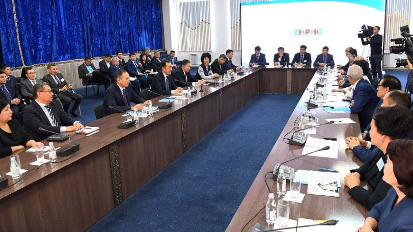 ب.ساعىنتاەۆ جامبىل وبلىسىنىڭ ءبىلىم بەرۋ سالاسىنىڭ ماماندارىمەن كەزدەستى