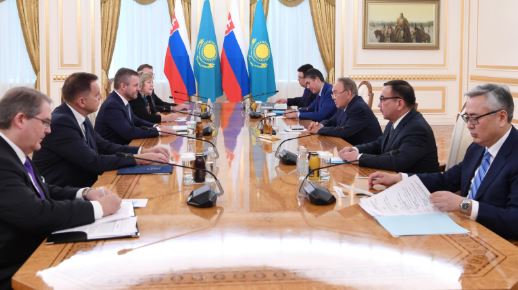 ەلباسى سلوۆاكيا رەسپۋبليكاسىنىڭ پرەمەر-ءمينيسترى پ. پەللەگرينيمەن كەزدەستى