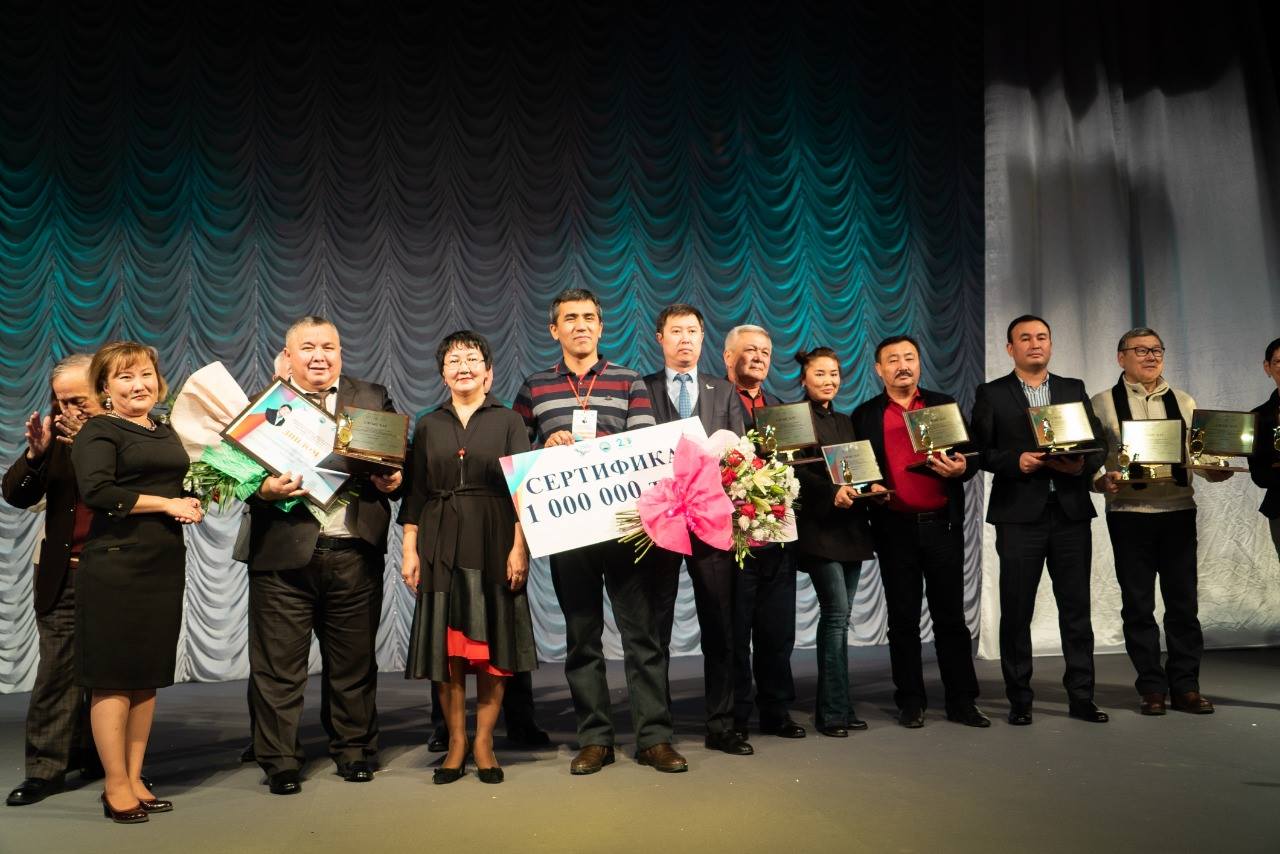 رەجيسسەر رۇستەم ەسداۋلەتوۆ اتىنداعى فەستيۆالدىڭ جەڭىمپازدارى ماراپاتتالدى