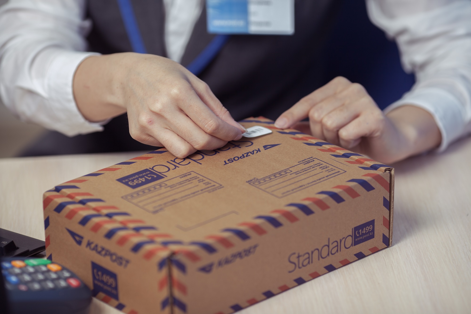 قازپوشتا 111 فرانچايزينگ نۇكتەسىن اشتى