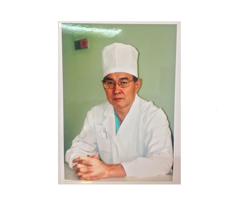 قاپان تۇرسىنوۆ: ءوزىمىز دارىگەر بولا تۇرا, ءبارىن جۇرەكپەن قابىلدايمىز