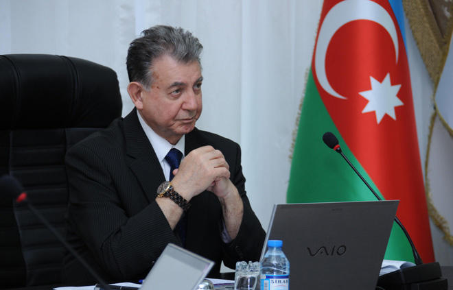 اكيف اليزادە: نازارباەۆ - جاھاندىق اۋقىمداعى ساياسي قايراتكەر