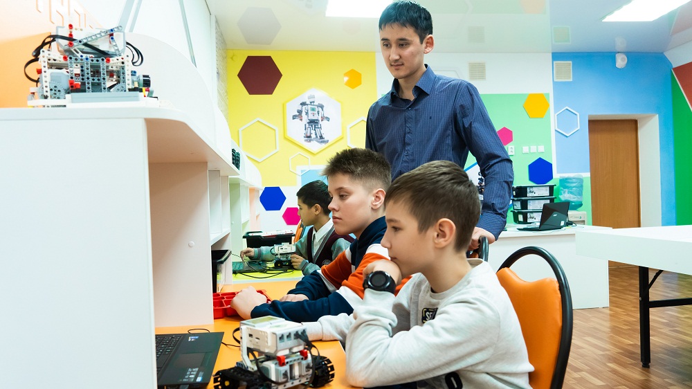 پاۆلودارداعى وقۋشىلار سارايىندا «Bala buisness» تەحنوپاركى جۇمىس جاسايدى