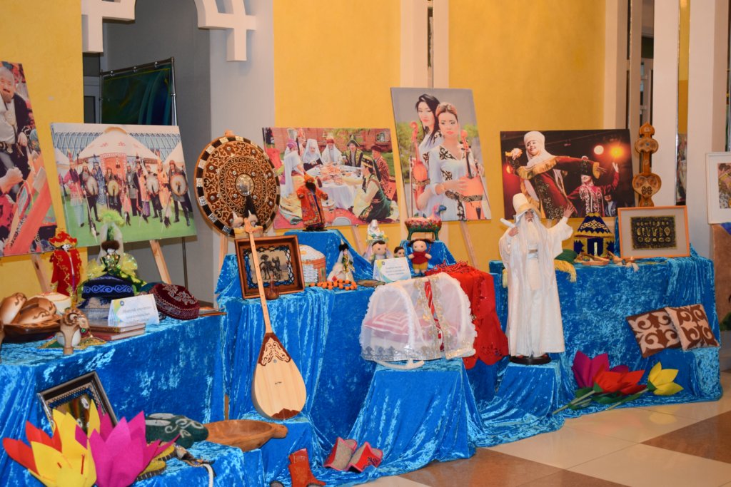 قوستانايدا قازاقستان حالقى وبلىستىق اسسامبلەياسىنىڭ ءححۇى سەسسياسى ءوتتى