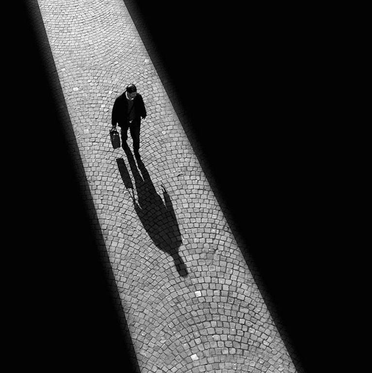 جارىق پەن كولەڭكە