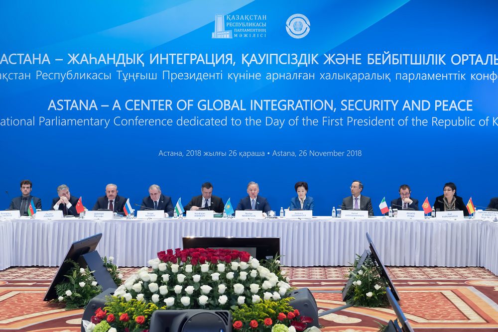 ەلباسى – جاھاندىق تۇراقتىلىق پەن تاتۋلىق دانەكەرى