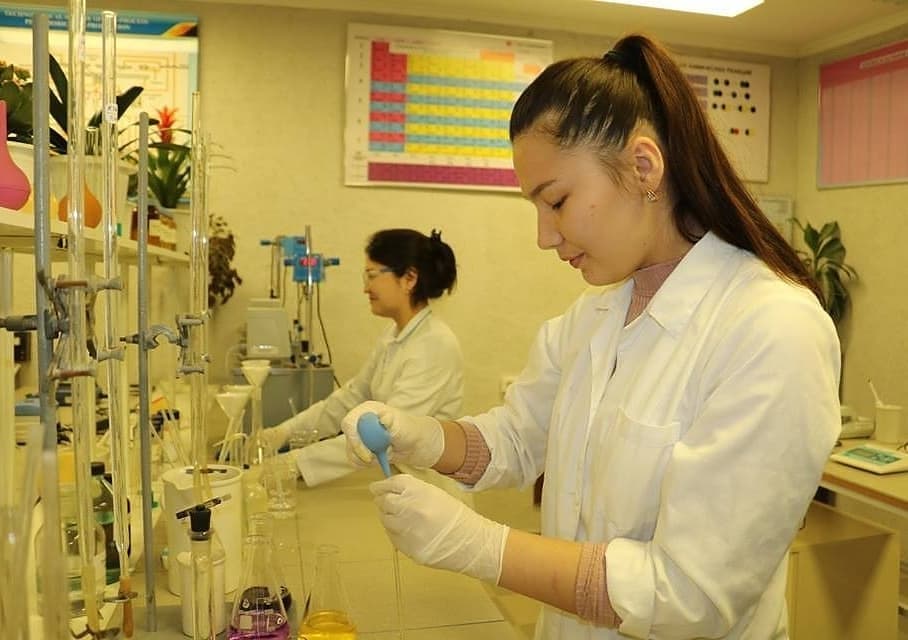 شىمكەنتتە ستۋدەنتتەرگە قىزمەت كورسەتۋ ورتالىعى اشىلدى