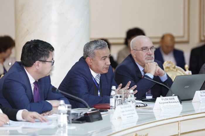 اتىراۋدا حالەل دوسمۇحامەدوۆتىڭ 135 جىلدىعىنا وراي حالىقارالىق عىلىمي-پراكتيكالىق كونفەرەنتسيا ءوتتى