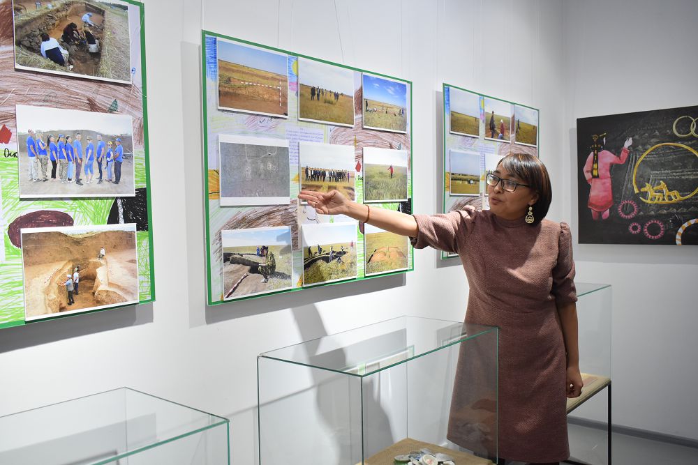 ەلوردا قويناۋى قۇپياعا تولى