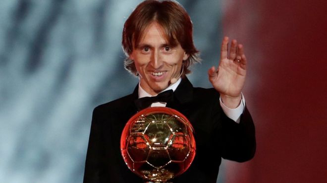 لۋكا مودريچ «التىن دوپ-2018» يەگەرى اتاندى