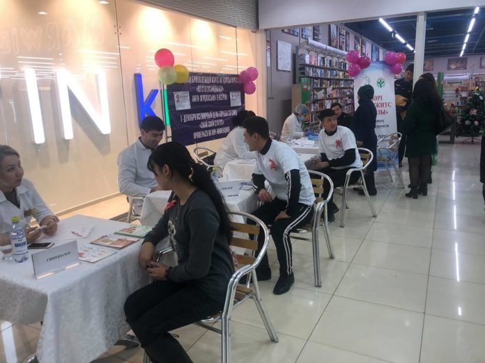 شىمكەنتتە قوعامدىق ورىنداردا ۆيچ ينفەكتسياسىنا قارسى تەكسەرۋ جۇمىستارى جۇرگىزىلدى