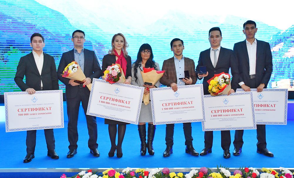 ۇزدىكتەرگە «التىن توبىلعى» تابىستالدى