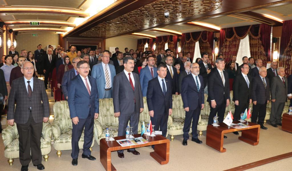 انكارادا قازاقستاننىڭ تۇڭعىش پرەزيدەنتى كۇنىنە وراي سالتاناتتى ءىس-شارا ءوتتى