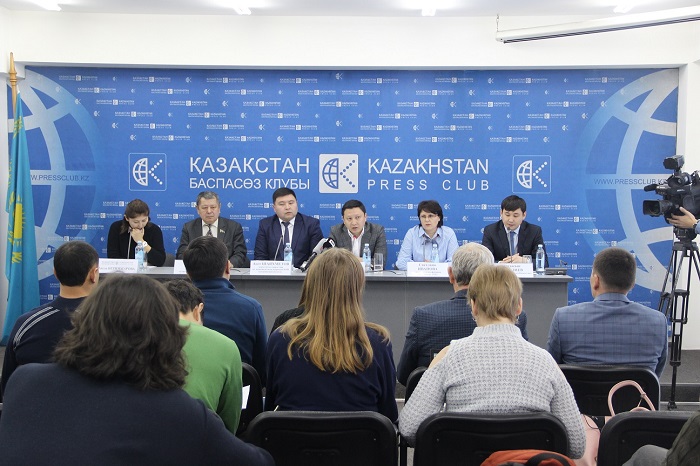 قۇس شارۋاشىلىعىمەن اينالىساتىندار الاڭداۋشىلىق تانىتۋدا