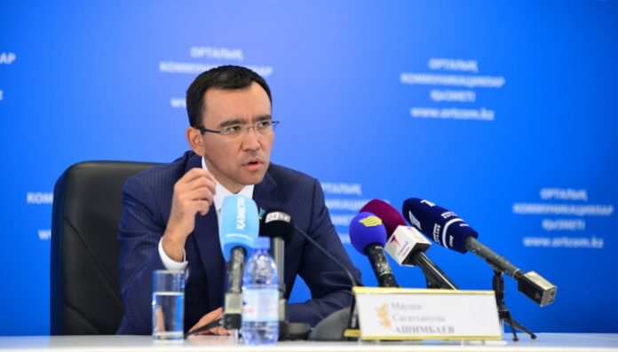 ماۋلەن اشىمباەۆ ارنايى ساپارمەن شىعىس قازاقستان وبلىسىنا باردى