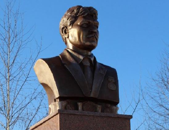 داڭقتى بوكسشىعا – ەرەكشە قۇرمەت