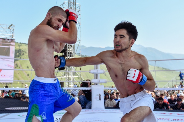 ەرتەڭ تالدىقورعاندا جەكپە-جەكتەن جارىس وتەدى