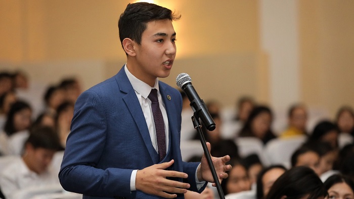 اقتوبە وبلىسىنىڭ جاستارى ساراپشىلارمەن بىرگە پرەزيدەنتتىڭ ماقالاسىن تالقىلادى