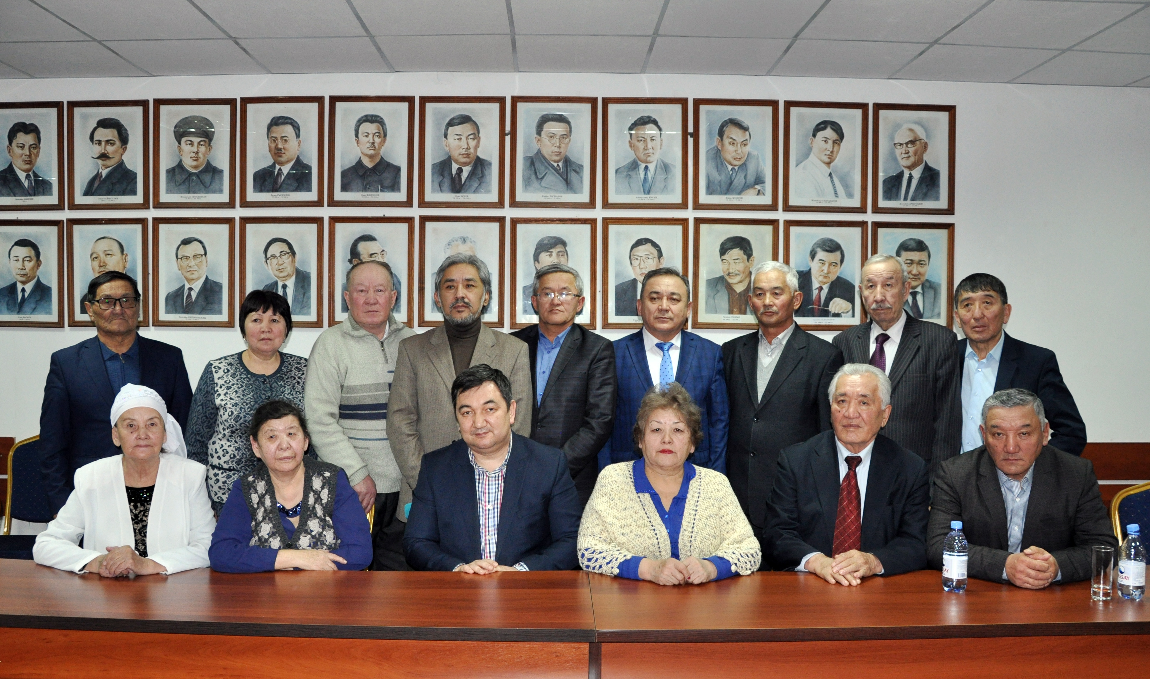 وسپەن اۋىلىنىڭ ارداگەرلەرى «ەگەمەن قازاقستان» گازەتىنە قوناققا كەلدى