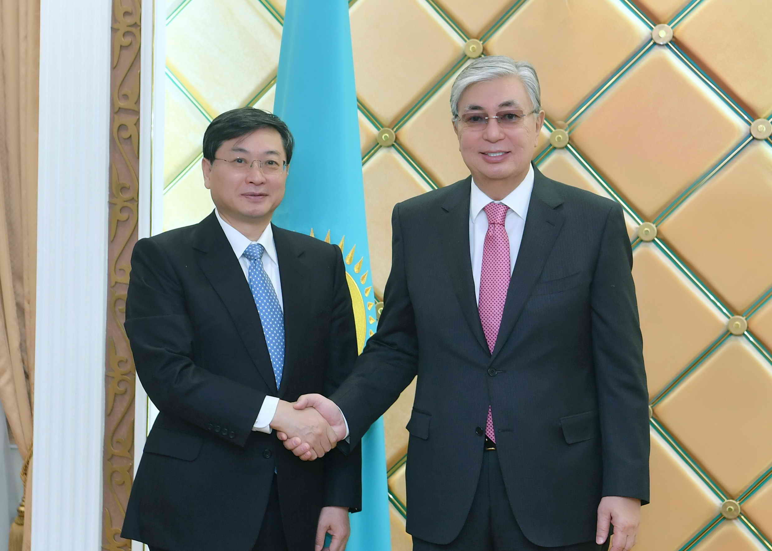 ق.توقاەۆ قىتايلىق Genertec حولدينگىنىڭ باسشىسىن قابىلدادى