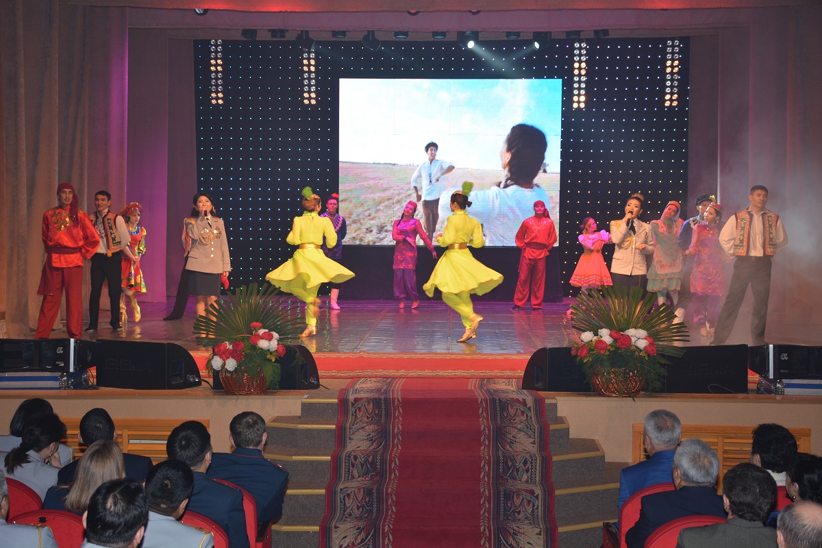 سولتۇستىك قازاقستاندا تاۋەلسىزدىك كۇنىنە ارنالعان سالتاناتتى جيىن ءوتتى