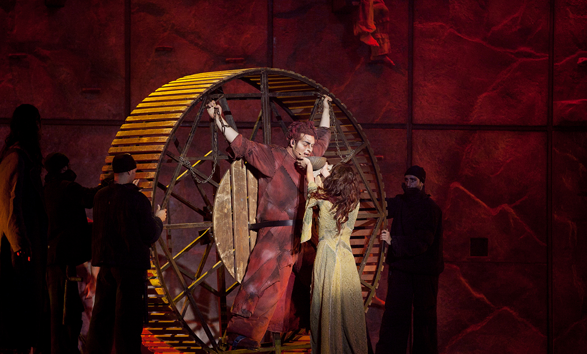 گيننەستىڭ رەكوردتار كىتابىنا ەنگەن Notre Dame de Paris ميۋزيكلى قازاق تىلىندە قويىلادى 