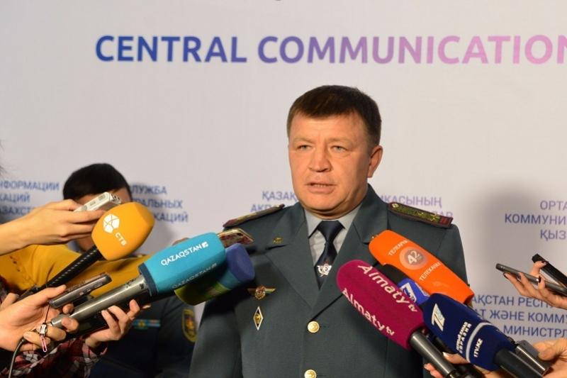 ەر جىگىت ەلىنە تارتادى