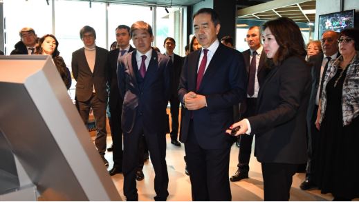 ب. ساعىنتاەۆ Visit Almaty ورتالىعىنىڭ جۇمىسىمەن تانىستى