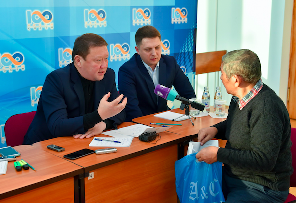 سولتۇستىك قازاقستاندا اشىق قوعامدىق قابىلداۋ ءوتتى