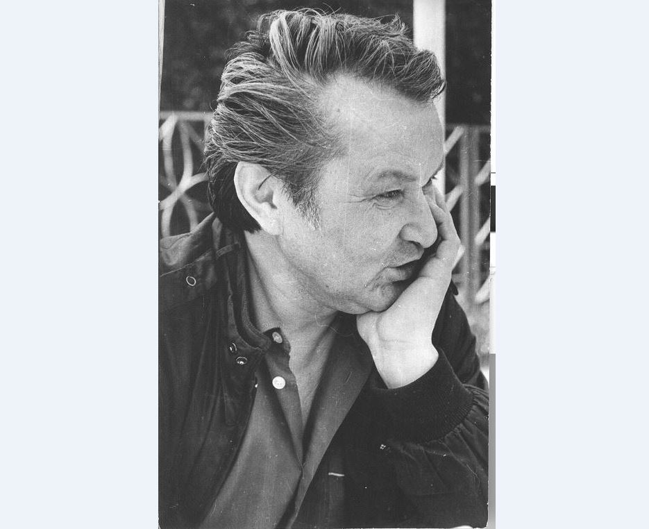 اپتاپ (ەسسە)

