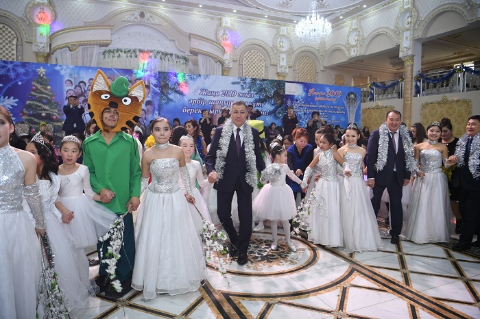 تۇركىستاندا بالالار اسىعا كۇتكەن پرەزيدەنت شىرشاسى ءوتتى