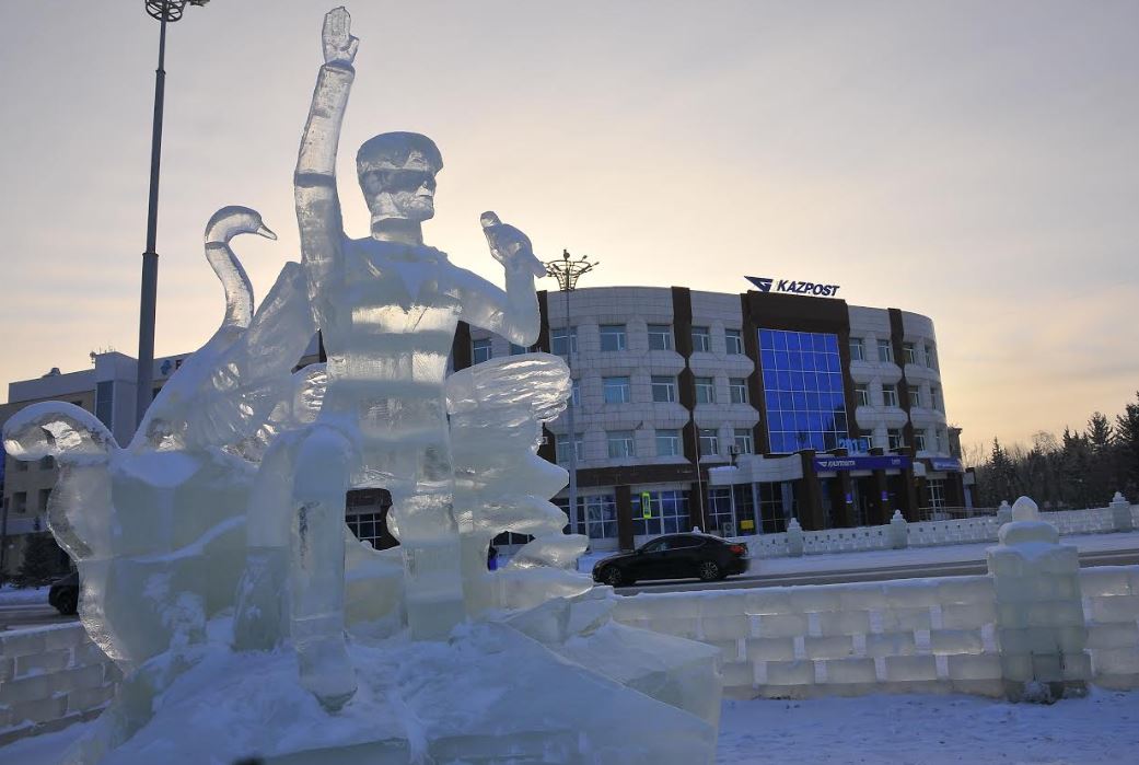 دارا دارىنعا دەگەن قۇرمەت 