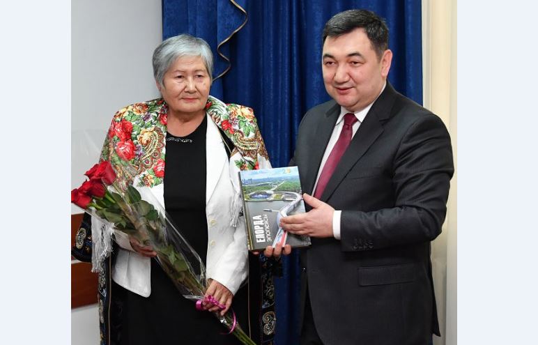 جۇماگۇل سولتيەۆانىڭ 70 جاسقا تولۋ قۇرمەتىنە وراي سالتاناتتى جيىن ءوتتى