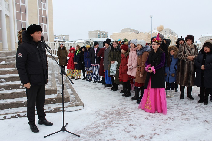 اسسامبلەيانىڭ «اياز اتاسى» ورالدا سىيلىق تاراتتى