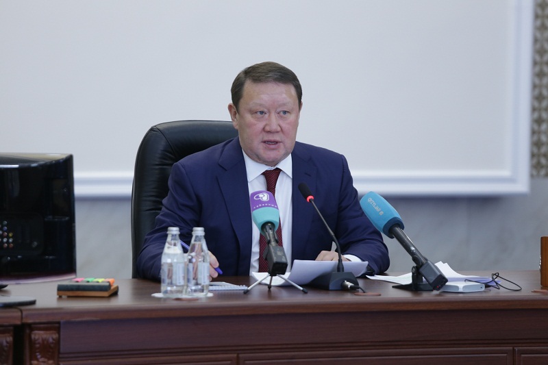 سولتۇستىك قازاقستان اكىمى جىلدى قورىتىندىلادى