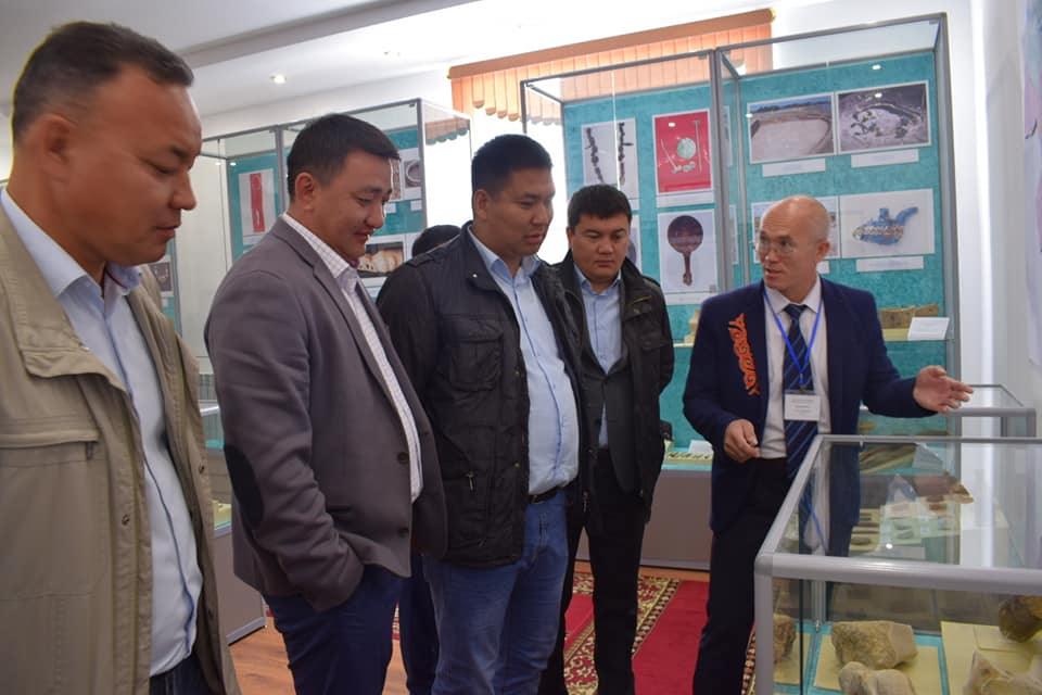 قازىناسىن تۇگەندەگەن شىڭعىرلاۋ