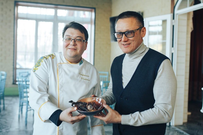 وسكەمەندە ۇلتتىق تاعامدار جاڭعىرتىلىپ جاتىر