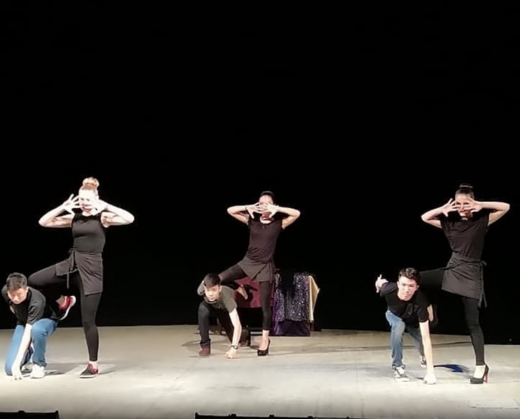 «الاڭىم» تەاترىندا تەك اۋەسقوي ارتىستەر وينايدى