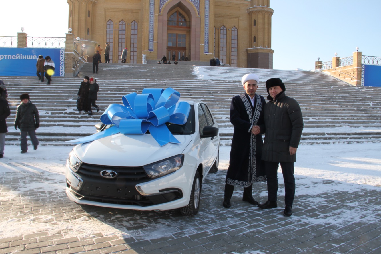 شقو-دا كاسىپكەر يمامعا كولىك مىنگىزدى