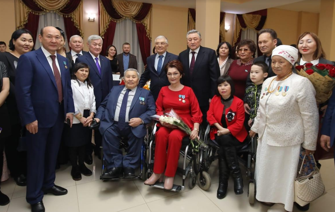 «ءبىز بىرگەمىز!» اقتوبەدە مۇمكىندىگى شەكتەۋلى جاندار ماراپاتتالدى