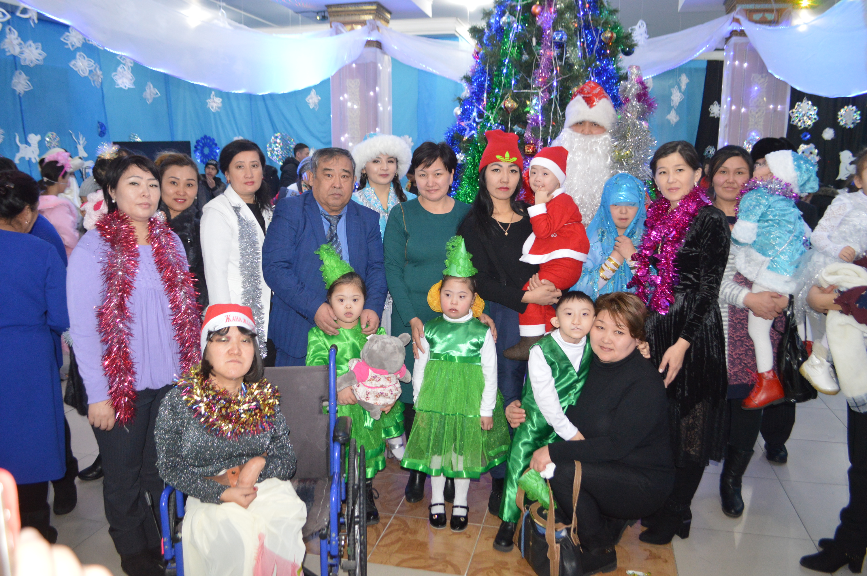 حالىق قالاۋلىسى اياگوزدىڭ 156 ءبۇلدىرشىنىن قۋانىشقا بولەدى