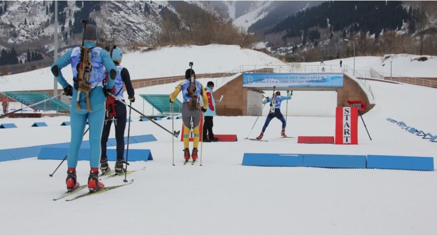 بياتلوننان قازاقستان كۋبوگىنىڭ العاشقى جەڭىمپازدارى كىمدەر؟