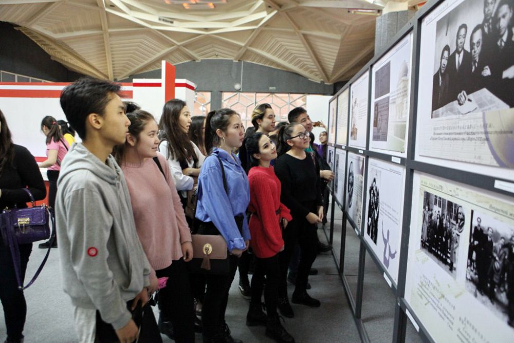 «مۋزىكانت» «كومپوزيتورعا» ۇلاسادى