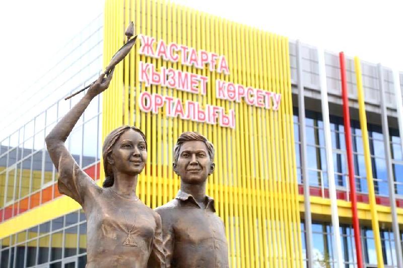 جەتىسۋ جاستارى اتاۋلى جىلدا اتقارىلاتىن ءىس جايىن اقىلداستى