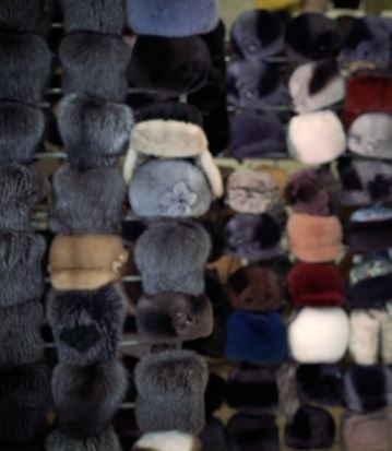 پەتروپاۆلدا رەسەيلىك باس كيىمدەر كورمەسى اشىلدى