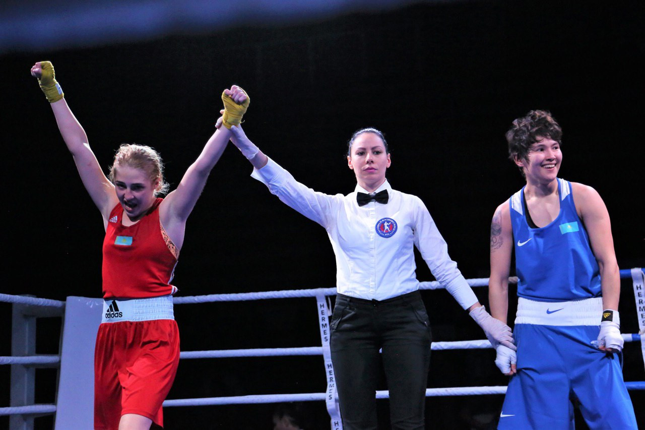 5 التىن: بوكستان قازاقستان ايەلدەر قۇراماسى سەربياداعى تۋرنيردە توپ جاردى