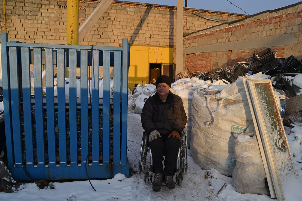 قوقىس جيناپ, قاراجات تابادى