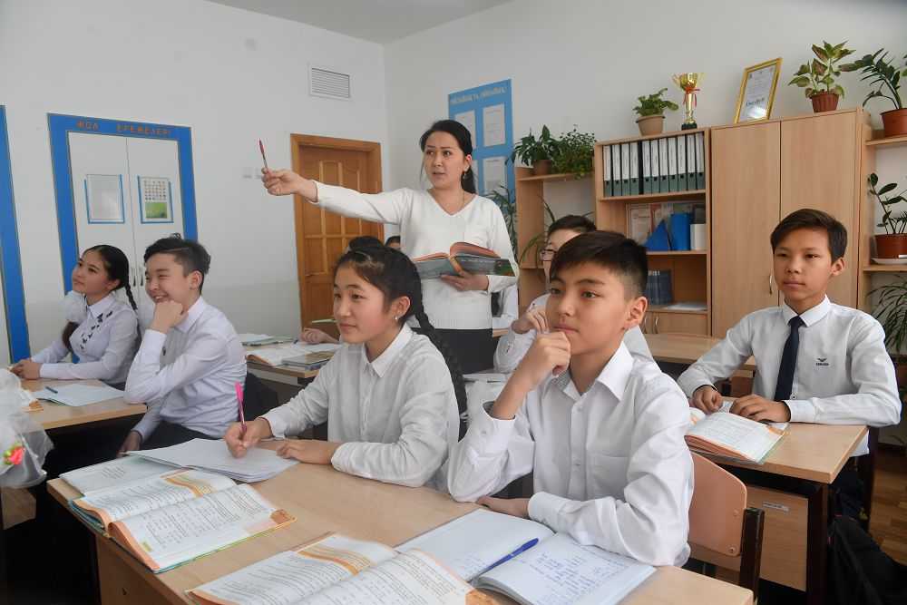 پەداگوگ مارتەبەسىن جاڭا ساتىعا كوتەرەدى